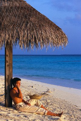 [relaxing-on-beach.jpg]