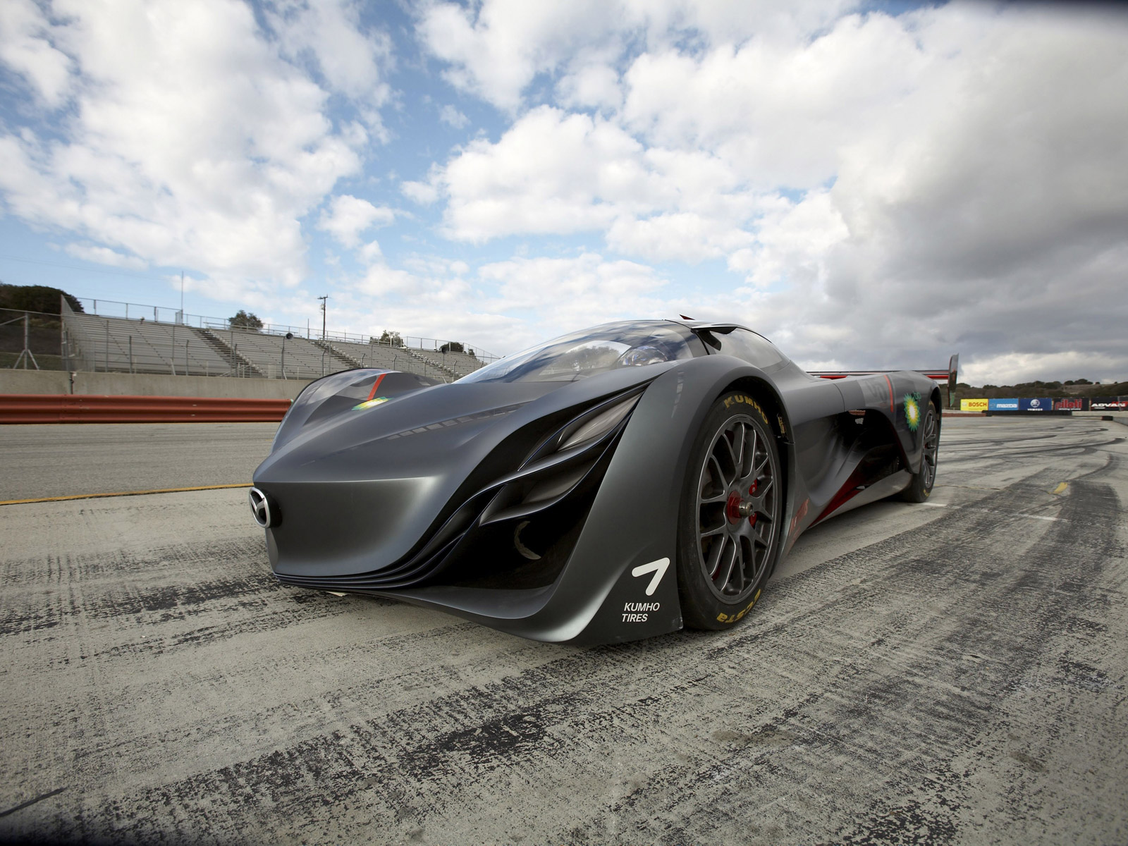[mazda-furai-concept-hr-03.jpg]