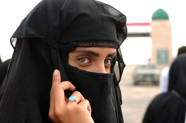 [1220300553elnaz+shakerdoost0.jpg]