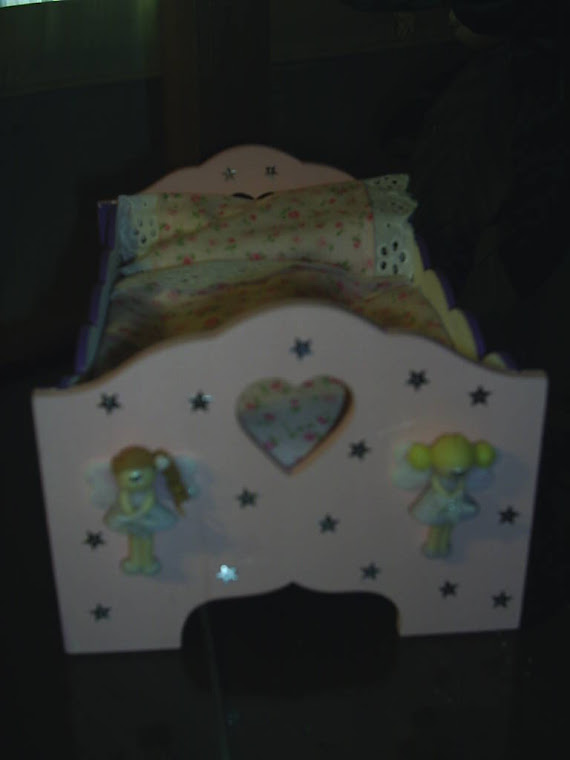 CAMA PARA MUÑECAS
