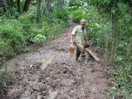 Ralph in the mud on his way home