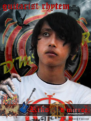 Guitarist Rhytem D'Mirror