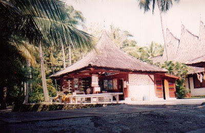 Souvenir shop dan Rental pulau Pantara