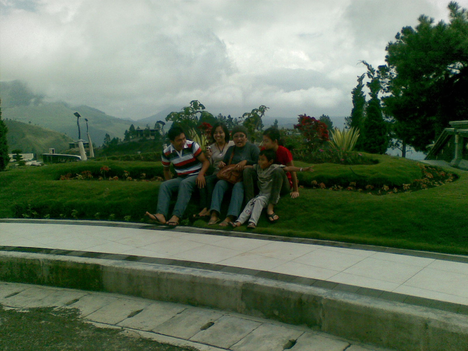[Foto001.jpg]