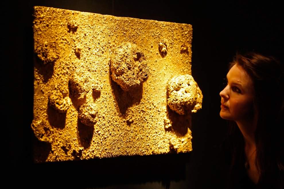 Making of Gold Statues Gold Manufacturing