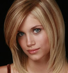 Hairstyles And Sexy Medium Layers Lowlights Style