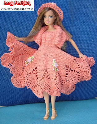 roupa de boneca Barbie em crochê