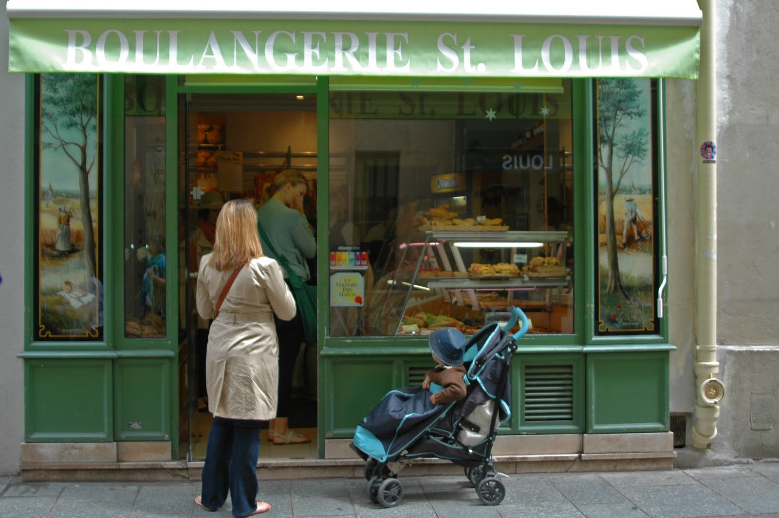 Paris and Beyond Boulangerie St Louis  miam, miam