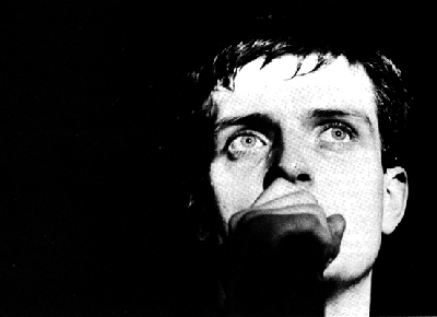 http://3.bp.blogspot.com/_VMw7FCKSV9Q/SWo5O_OrbwI/AAAAAAAAAIg/J98IWs6mlSc/s400/ian_curtis.gif