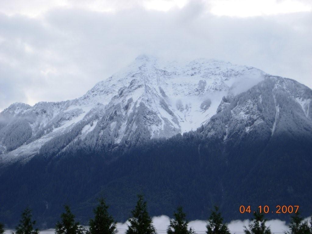 [snow+on+the+mountain+Oct+3rd+2007+001.jpg]