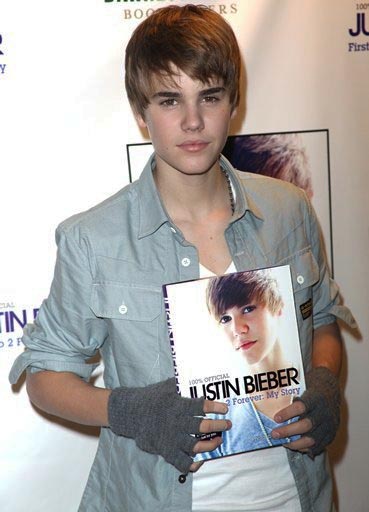 Justin Bieber justin bieber book bag. Justin Bieber