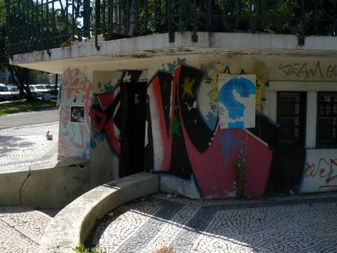 [Pr-J-Fontana-coreto-graffiti.JPG]