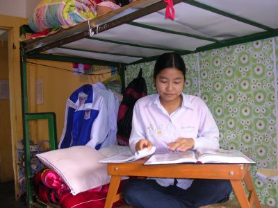 [Thao_and_her_study.JPG]