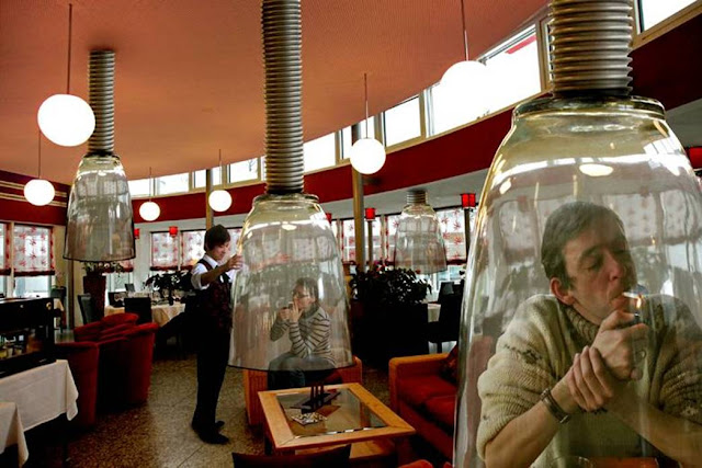 restaurant_for_smokers.jpg