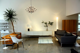 Hive Modern, Portland OR has great furniture vignettes. This shows a leather sofa, chairs, tables and lamps in a modern, contemporary theme. It is one of many visual merchandising ideas shown on the Gift & Home Today blog, written by Jim Carper. Guest blogger Christine Sisson