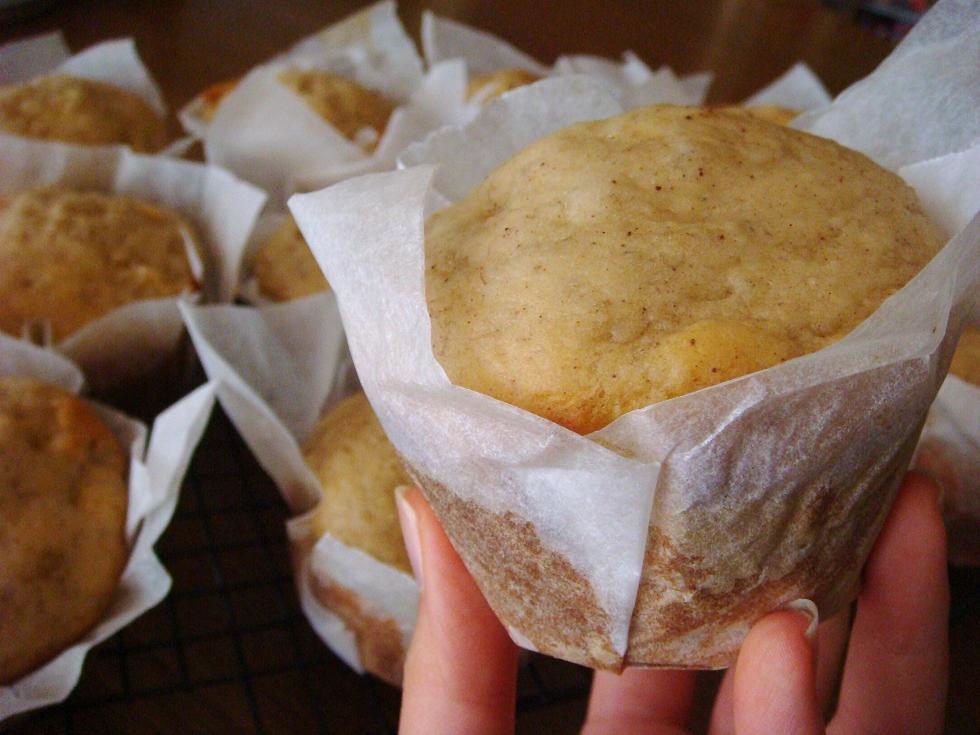 i bake for you ) Apple and banana muffins, café style