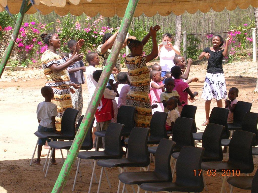 [Maggie+048-792417.jpg]