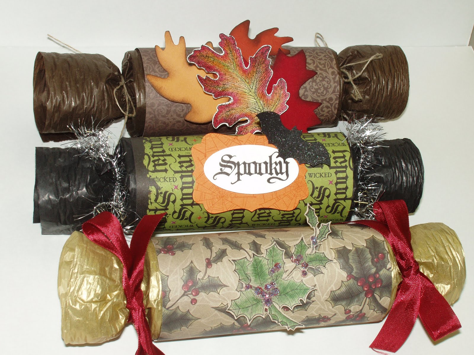 Stamp with B: Ever want to make Christmas Crackers?