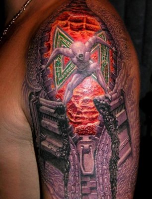 3d-Alien-Shoulder-Tattoo-Design.jpg