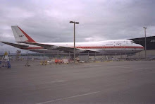 B-747 400