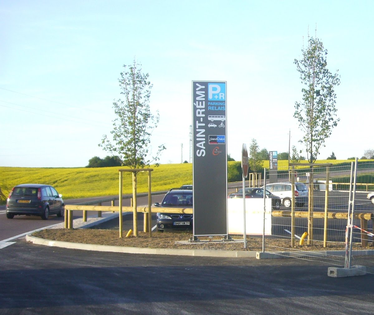 VELOsurSAONE Le parking relais de SaintRémy est ouvert