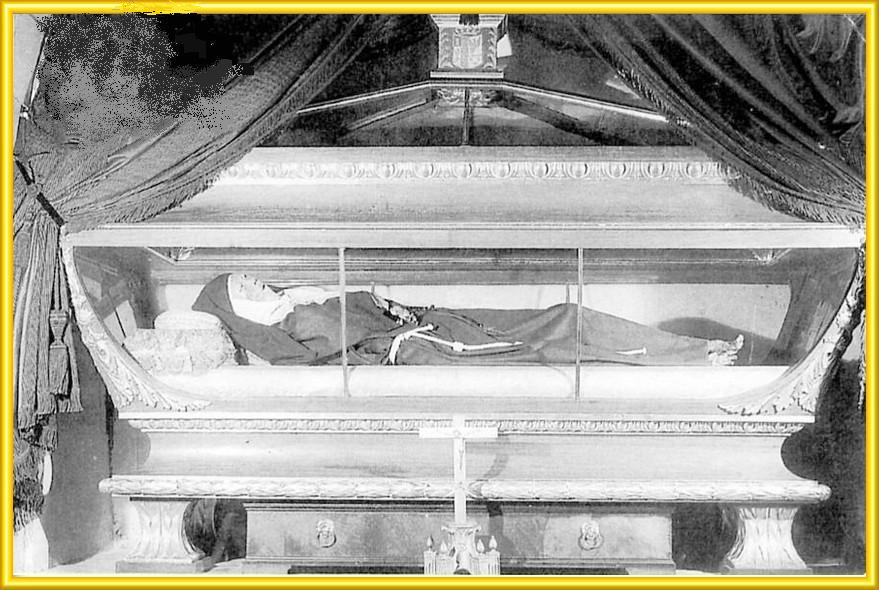 [Maria+Coronel_02_Ret..JPG]