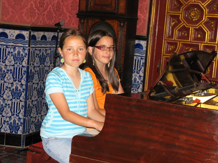 L'Aina i jo tocant el piano!