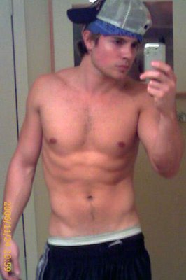 [joshhendersonself+(3).jpg]