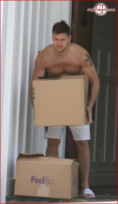 [normal_n_zano_moves-boxes.jpg]