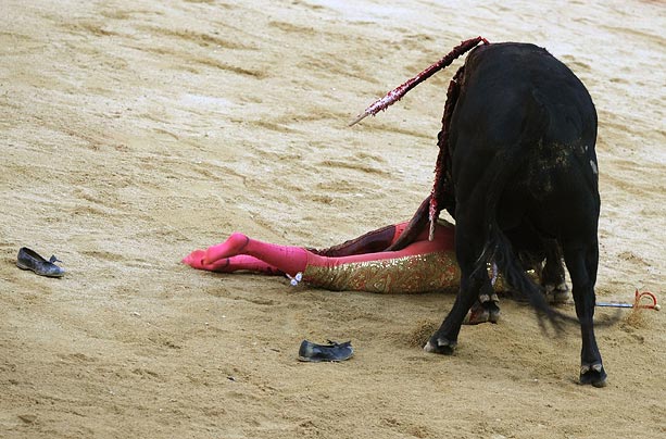 [05-down_686581n.jpg]