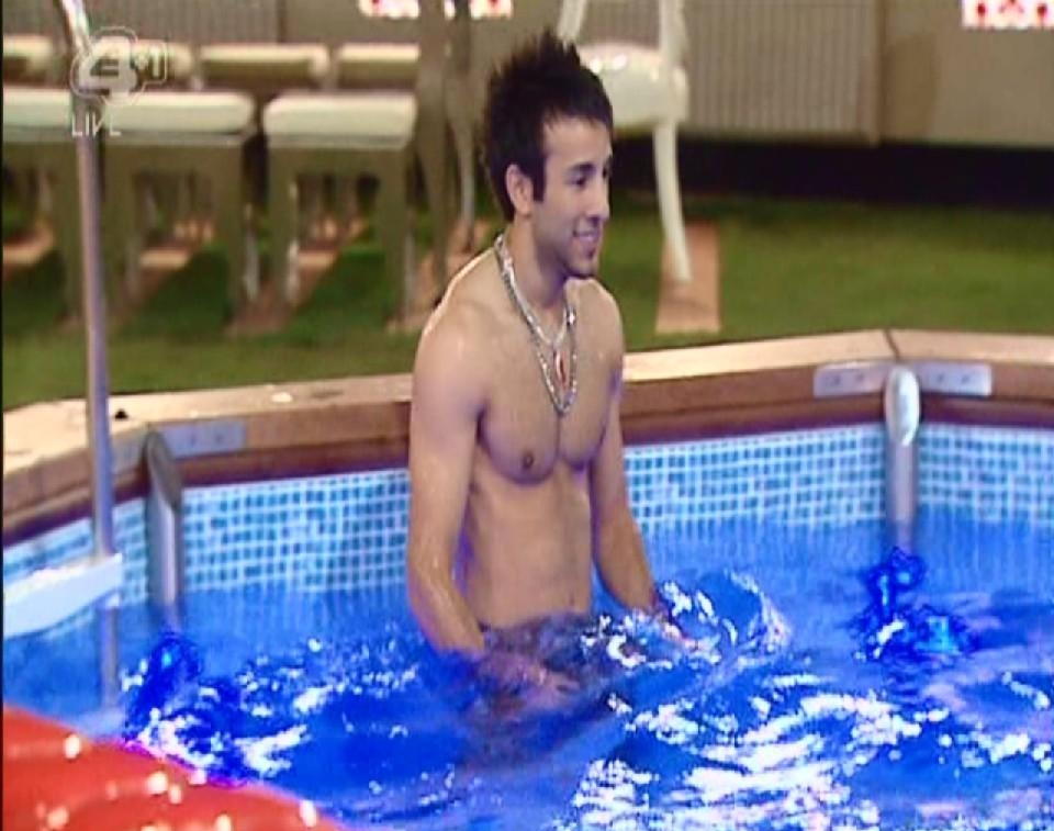 [d1f884b1dee179072c1f630421deca05.JPG]