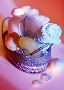 [020310guestbasket.jpg]