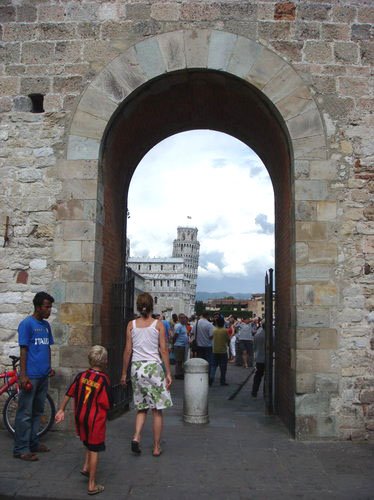 [Pisa+-+Entrada.jpg]