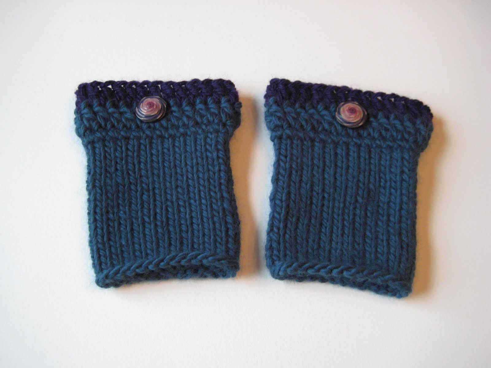 One Knit One Purl Free Knitted Cuff Pattern