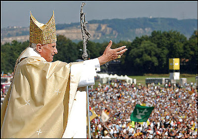 pope+and+crowd.jpg