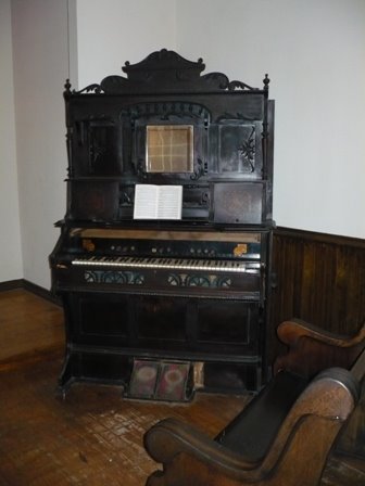 [Church+Organ.jpg]