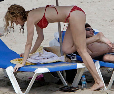 kristen stewart hot bikini. Kristen Stewart