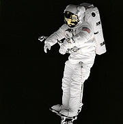 Low pressure pure O2 is used in space suits