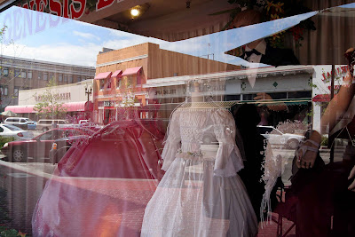 Bridal Shops on Bridal Shop On 4th Street In Santa Ana Ca
