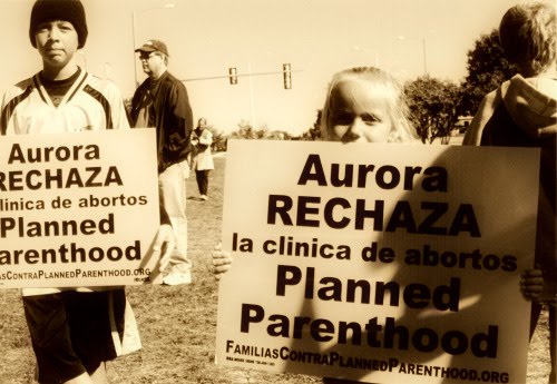 [jericho_march_09-15-07_fetus_sign_500x345.jpg]