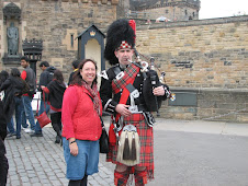 Karinne and friend at Edinburgh Castle