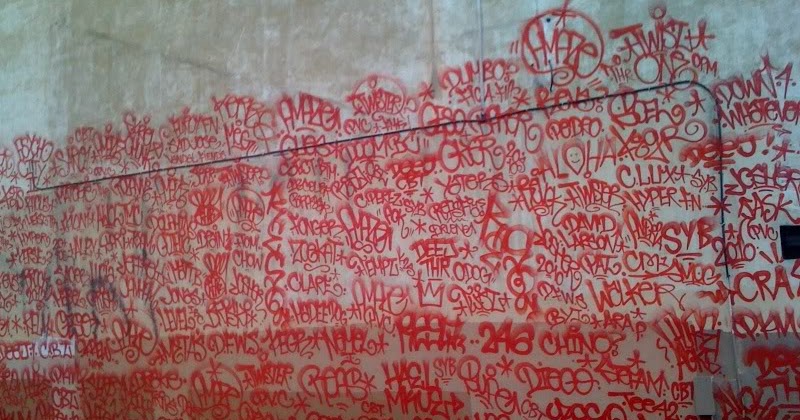Graffiti Plus Punctuation The Sheer Greatness Of The Handstyle