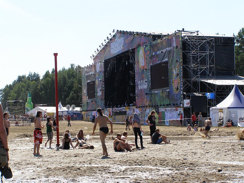 [buziakkkwoodstock6.bmp]