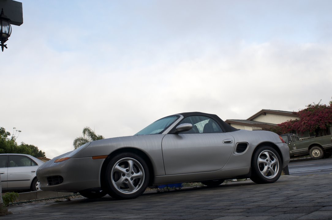 [new_porsche_in_the_rain.jpg]