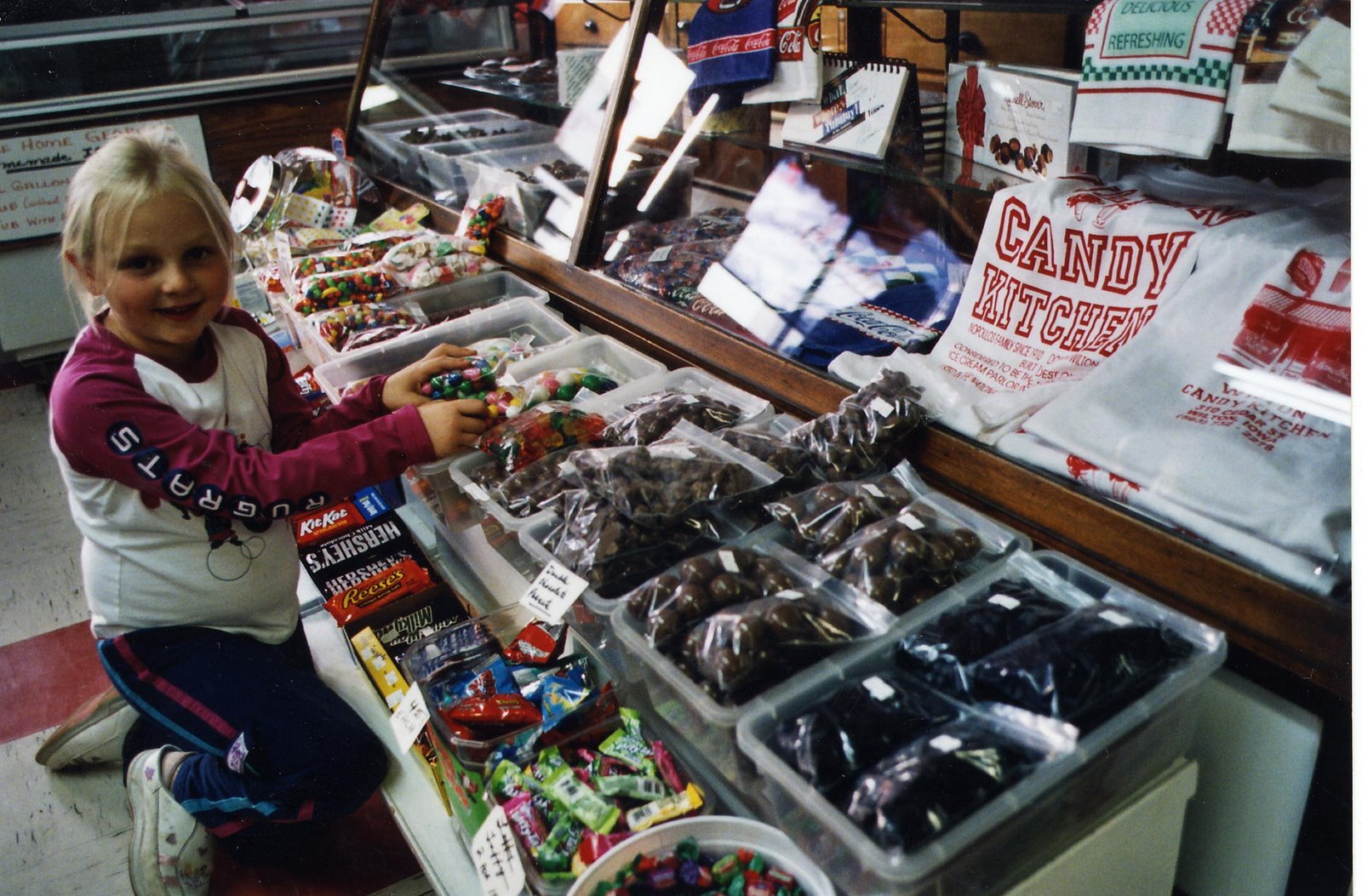 [candystore.jpg]