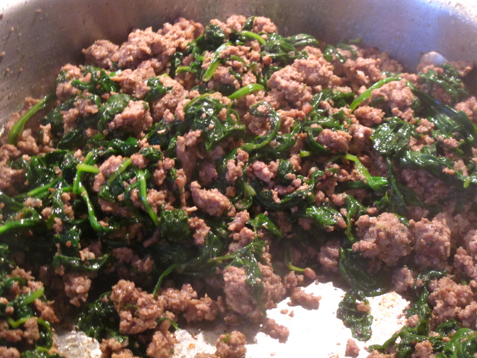 Enjoying Healthy Foods: Ground Beef and Spinach