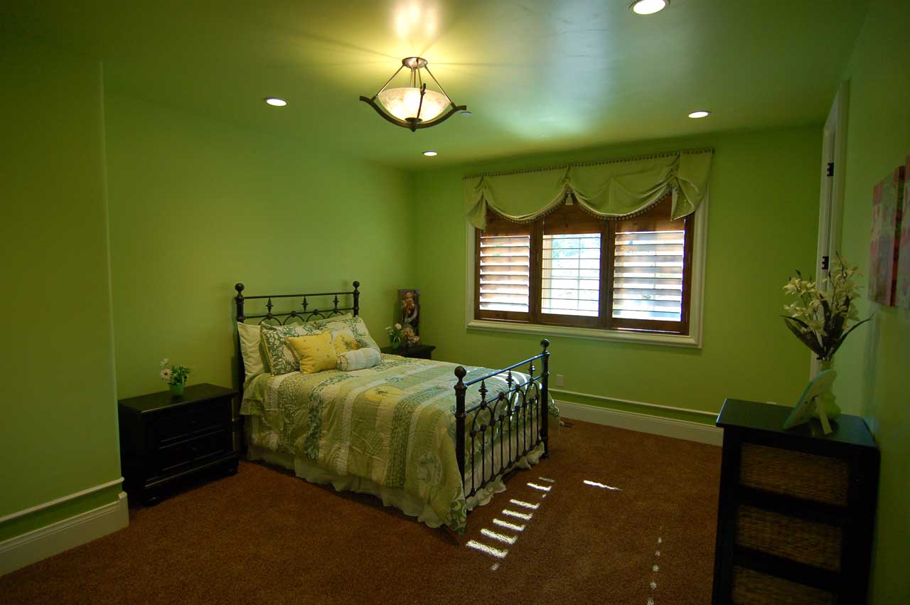 Bedroom Green