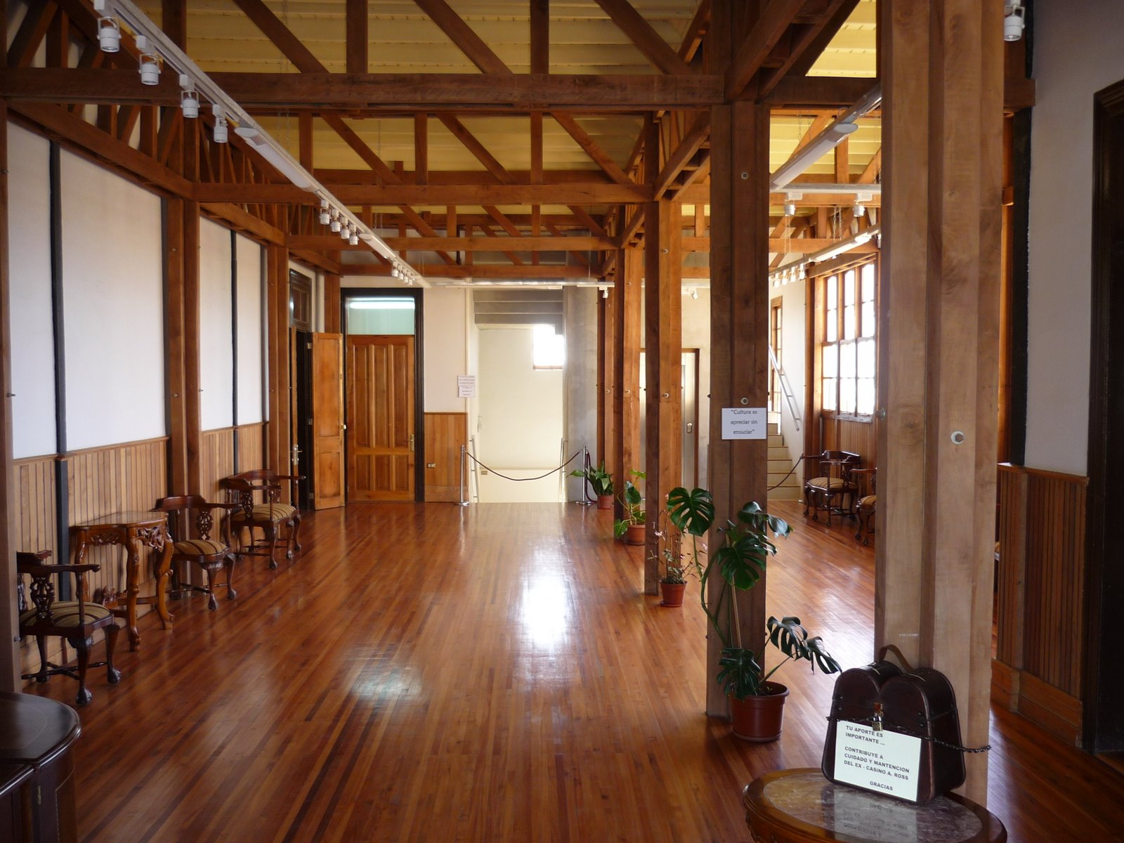 [P1000448.JPG]