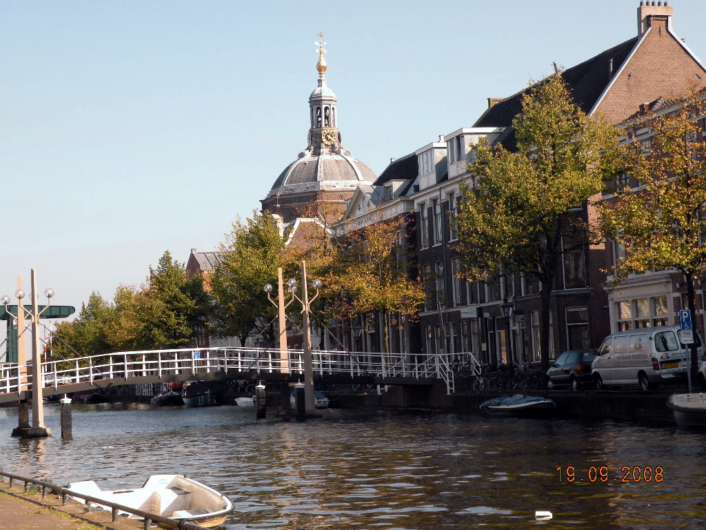 [leiden_200.jpg]