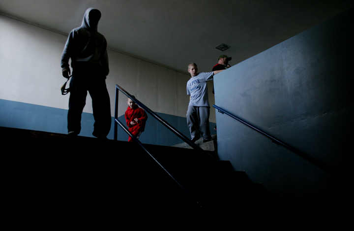 [wrestle.4.lres.jpg]